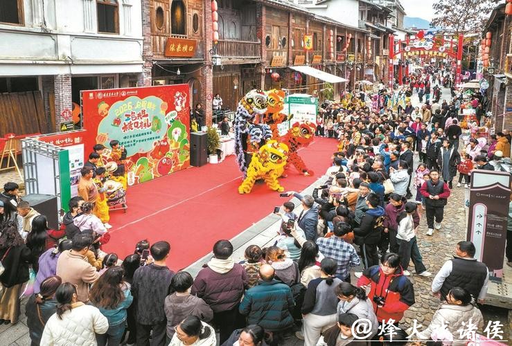 千年古镇变身潮玩乐园