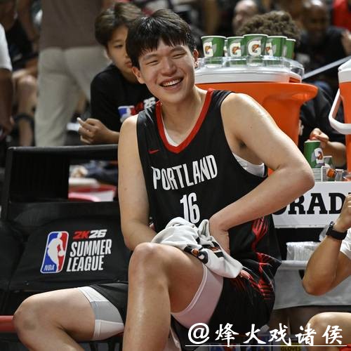 开拓者主场比赛杨瀚森依旧未能获得出场机会,队记予以认真解读 开拓者主场比赛杨瀚森依旧未能获得出场机会,队记予以认真解读